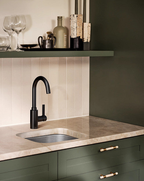 Bath Accessories Genta LX Matte Black One-Handle High Arc Bar Faucet 5882BL